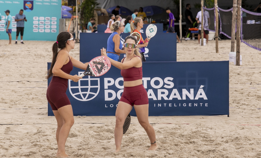 Portuários e atletas disputam FPT Beach Series 1500 em Caiobá