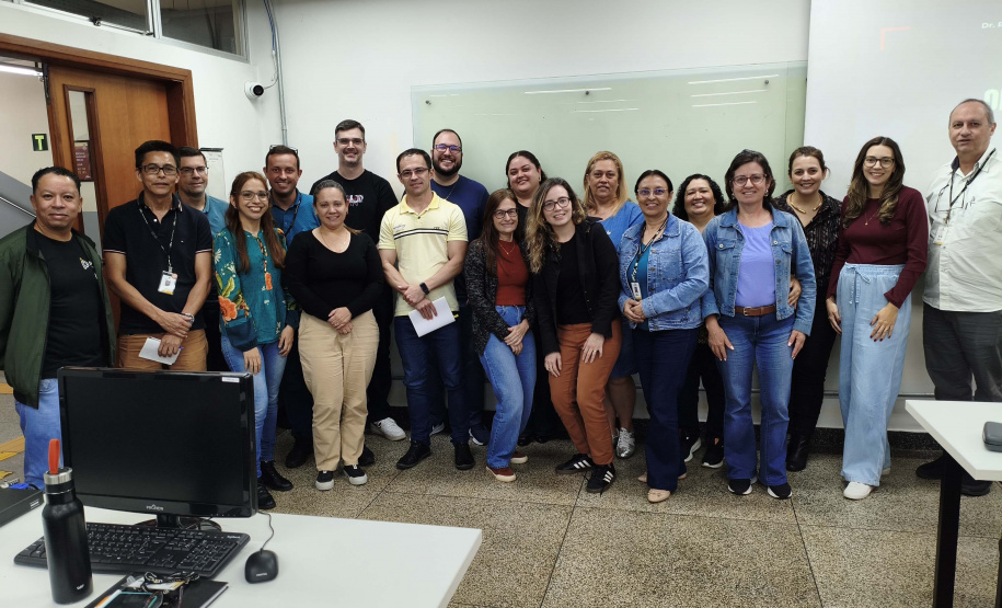 INOVAÇÃO: Apoiado pelo Estado, projeto da UTFPR de letramento em IA para comunidades recebe investimento internacional