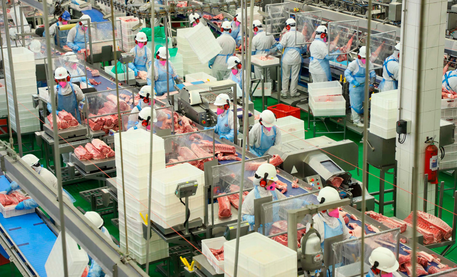 Cada R$ 1 investido com o Paraná Competitivo gera R$ 3,79 no PIB do Paraná, aponta o estudo