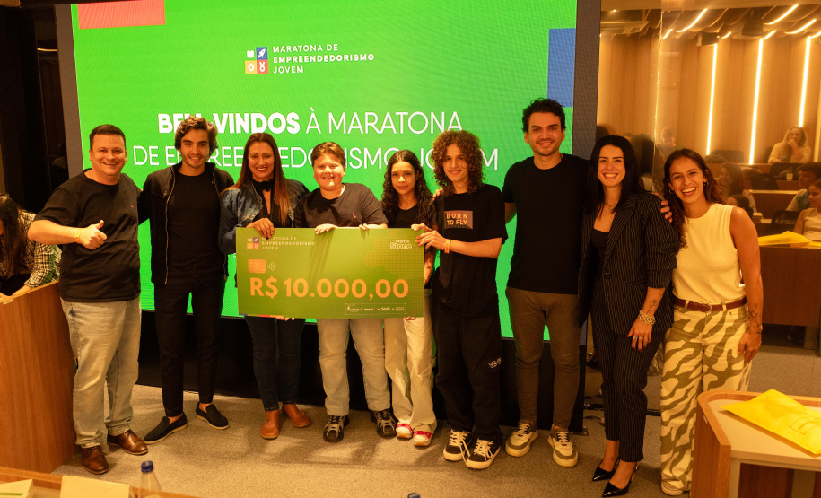 Título: Estudantes de Barbosa Ferraz vencem a Maratona de Empreendedorismo Jovem com proposta de aplicativo anti-bullying