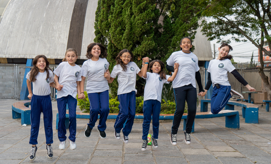 SEED - Formação de monitores fortalece modelo dos colégios cívico-militares no Paraná