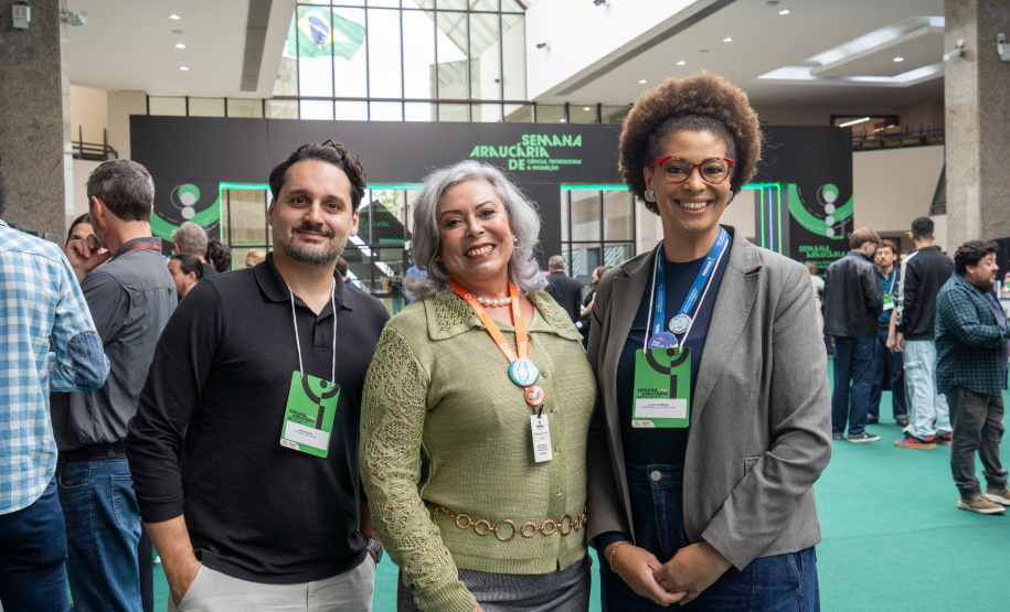 Semana Araucária evidência talentos científicos dos alunos da rede estadual