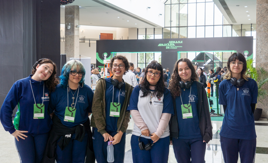 Semana Araucária evidência talentos científicos dos alunos da rede estadual