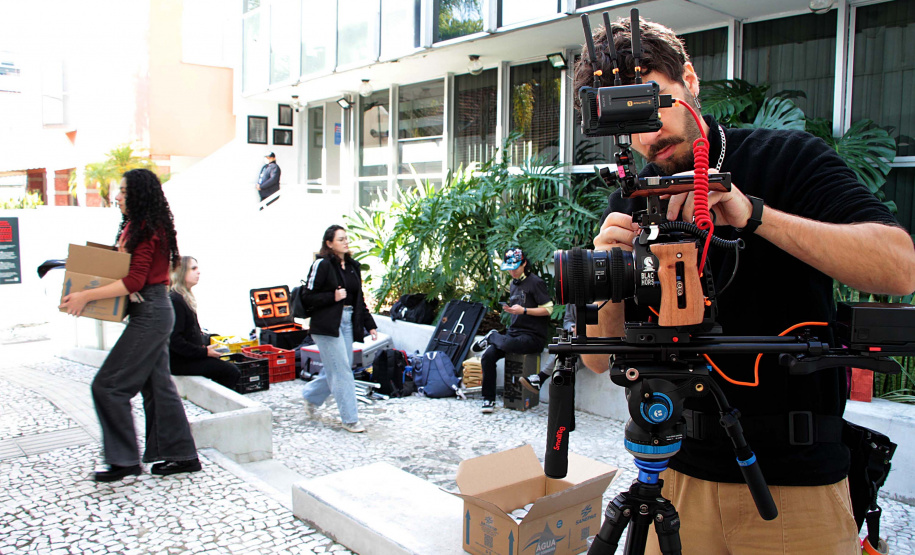 SEEC abre inscrições para Edital de Fomento Multiartes com recursos totais de mais de R$ 23 milhões Mensagem importante principalmente por causa das pessoas na conversa Clique para ensinar ao produto Gmail que esta conversa não é importante