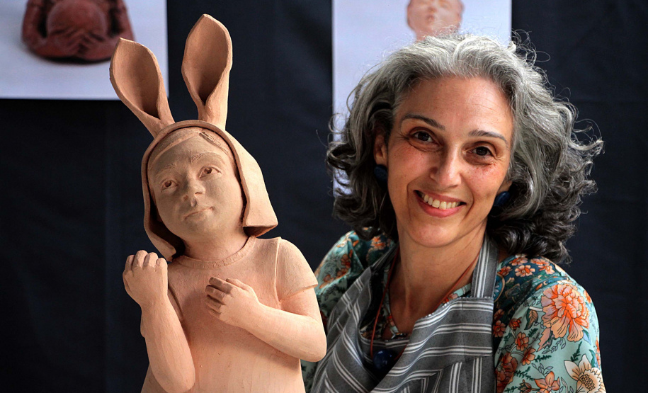 SEEC - Travessia: Conheça Luiza Nascimento, nova residente artística do Museu Casa Alfredo Andersen