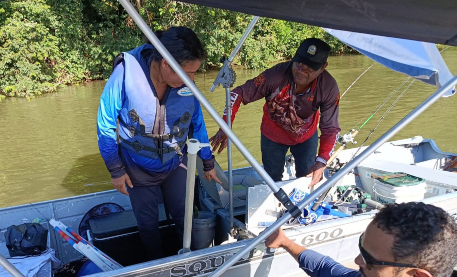 Agentes do IAT abordam 150 embarcações em primeira ação de fiscalização após a Piracema