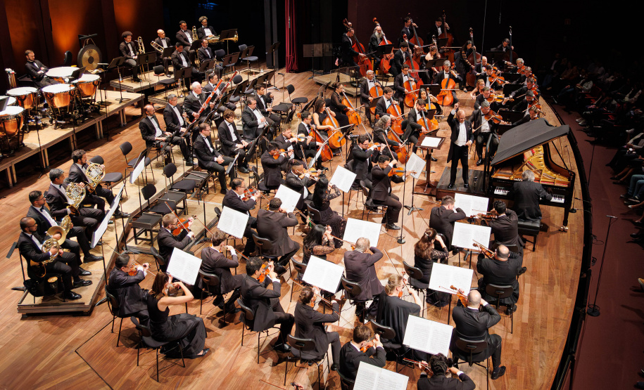 TEATRO GUAÍRA - Com novo piano e solista internacional, Orquestra Sinfônica do Paraná abre temporada 2026 no Guairão