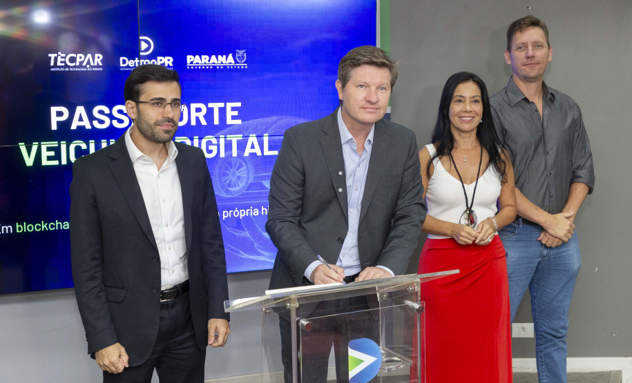 - Paraná conclui projeto-piloto de Passaporte Veicular Digital, que será estendido à toda a frota sem custos ao cidadão