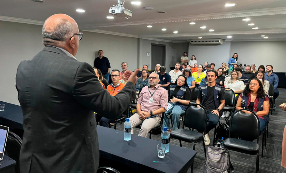 Secretaria da Saúde avalia resposta à emergência após tornado em Rio Bonito do Iguaçu