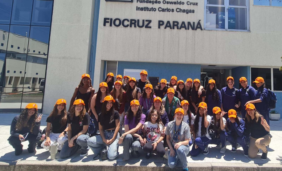 Projetos de estudantes da rede estadual incentivam meninas na ciência e entram em exposição na Fiocruz