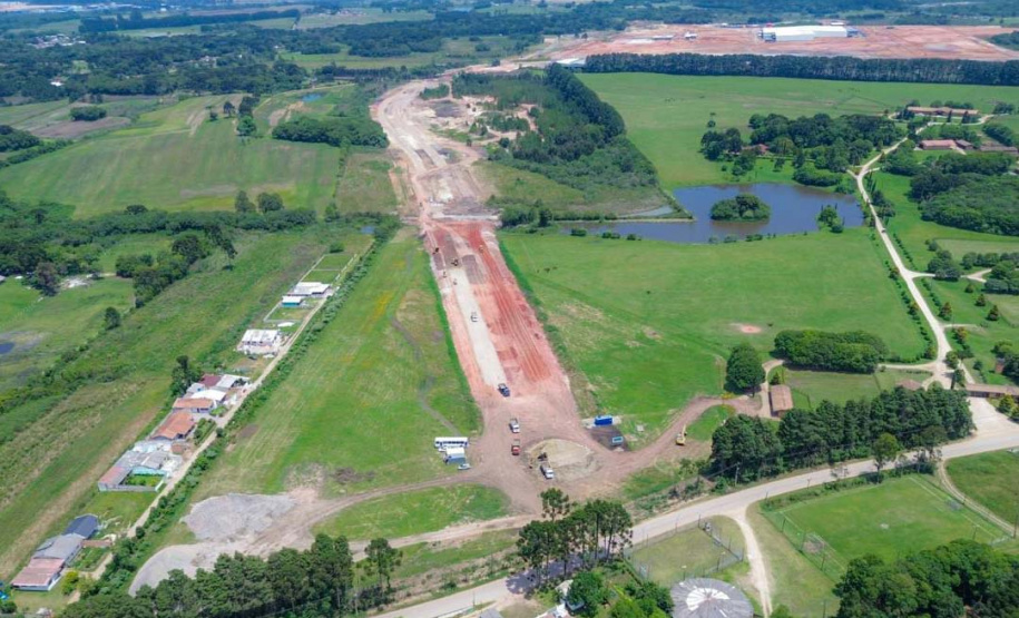 Pavimentação da estrada do Agaraú, em São José dos Pinhais, avança a 27% de execução