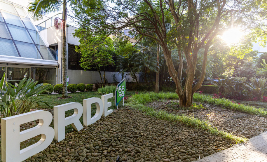 BRDE supera R$ 1 bilhão em contratações nos primeiros 100 dias de 2026; Paraná responde por 36%