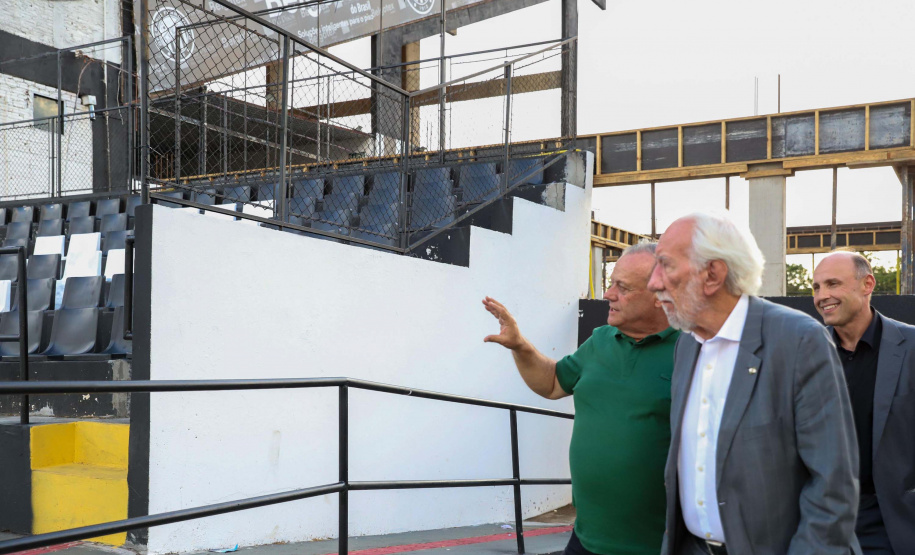 Piana visita estádio do Operário, campeão do paranaense, em Ponta Grossa