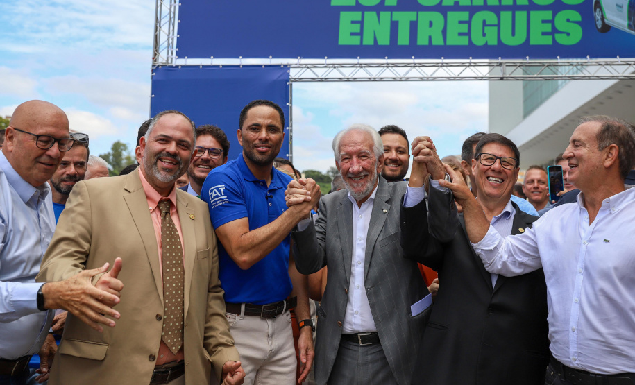 governador - entrega de carros setr