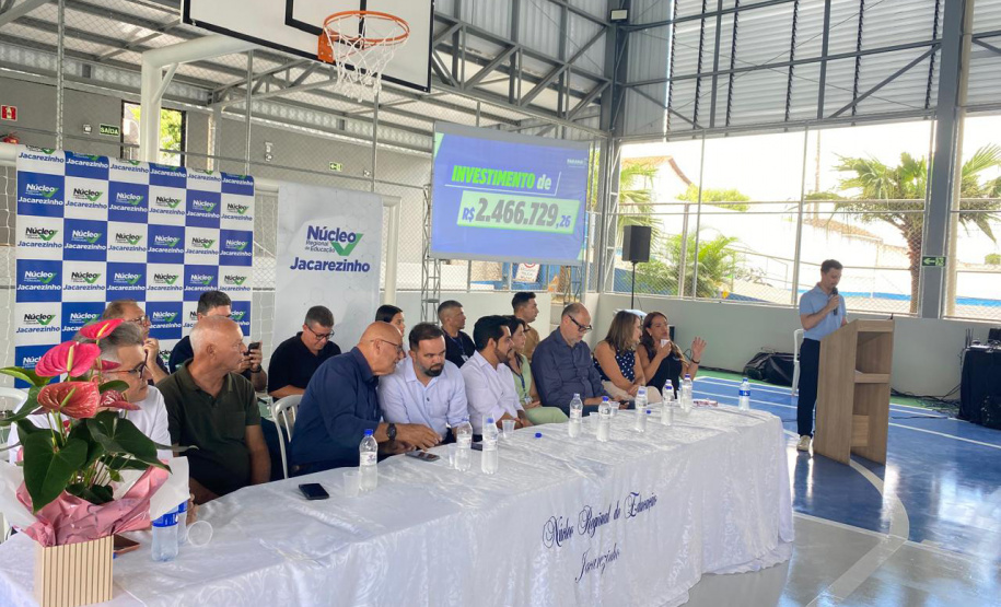 SEED - Colégio de Santo Antônio da Platina recebe nova quadra esportiva