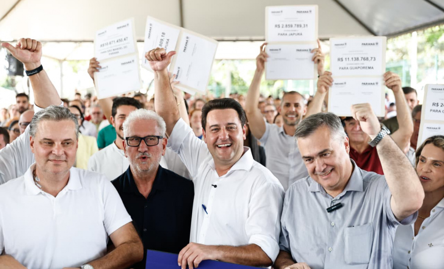 Governador inaugura Ambulatório Médico de Especialidades em Cianorte