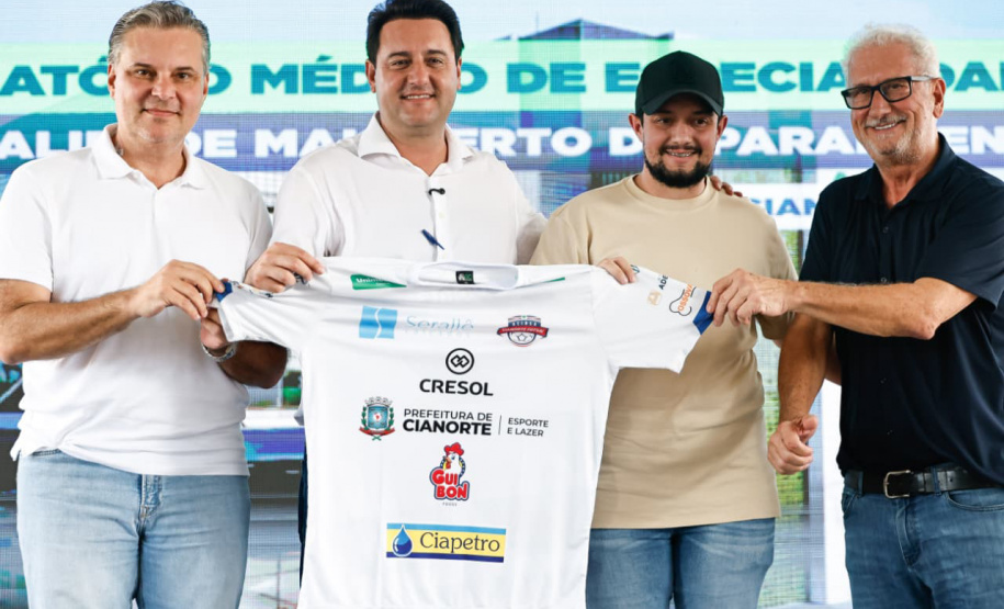 Governador inaugura Ambulatório Médico de Especialidades em Cianorte