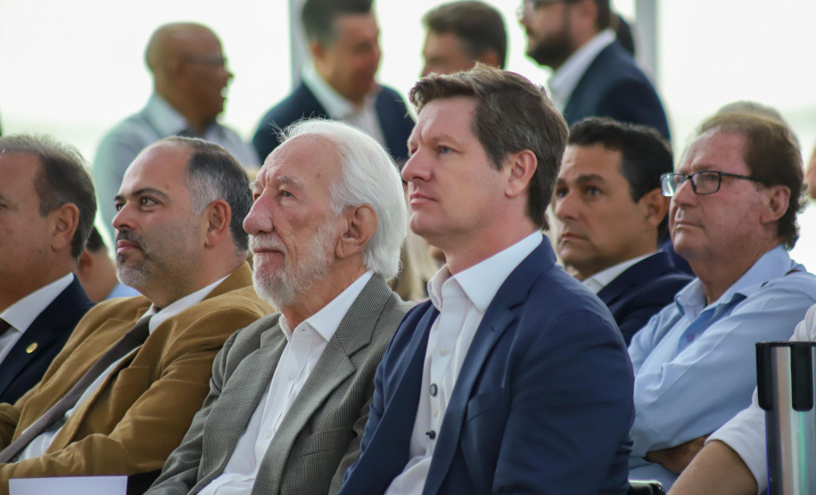 Estado autoriza R$ 183 milhões para reforçar sinalização urbana nos 399 municípios