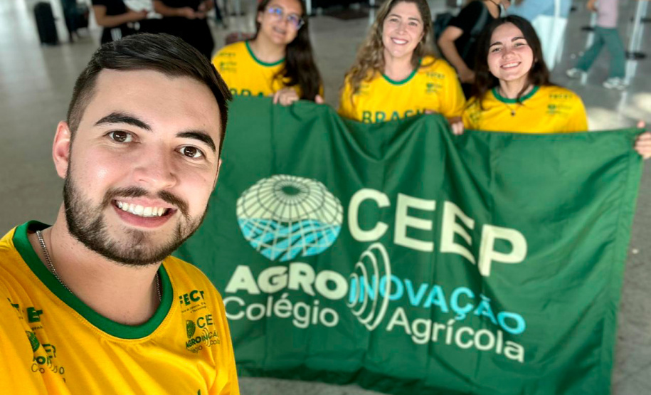 Estudantes da rede estadual em Cascavel apresentam projeto em feira na Índia