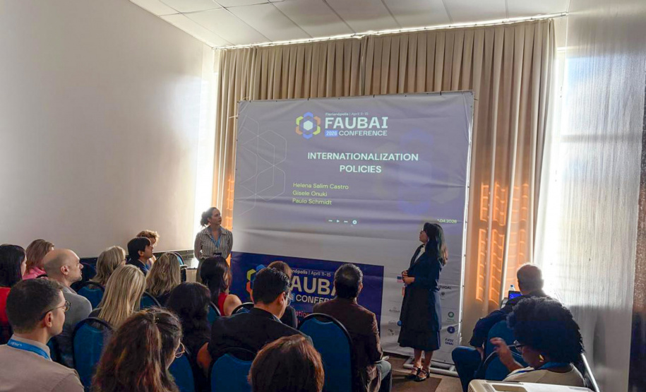 SETI - Paraná apresenta ações de internacionalização do ensino superior em conferência nacional