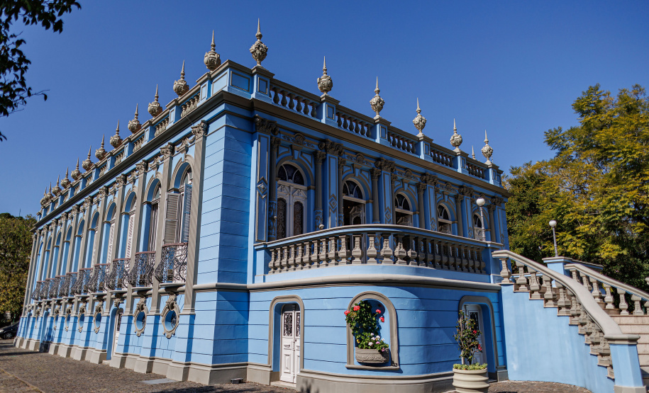 Palacete dos Leões inaugura exposição “A Casa é o Mundo” via novo edital de patrocínio cultural do BRDE