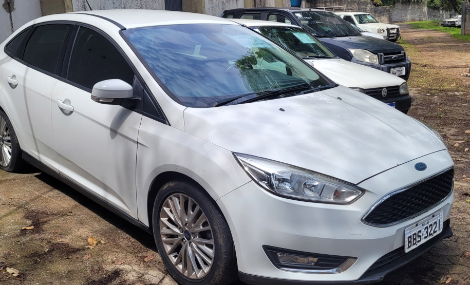 Está aberto o período de lances do leilão de veículos oficiais do Estado