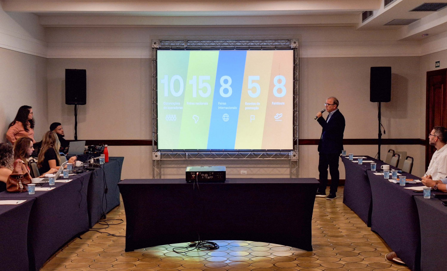 VIAJE PARANÁ - Líderes de turismo de Foz do Iguaçu participam de curso inédito promovido pelo Estado