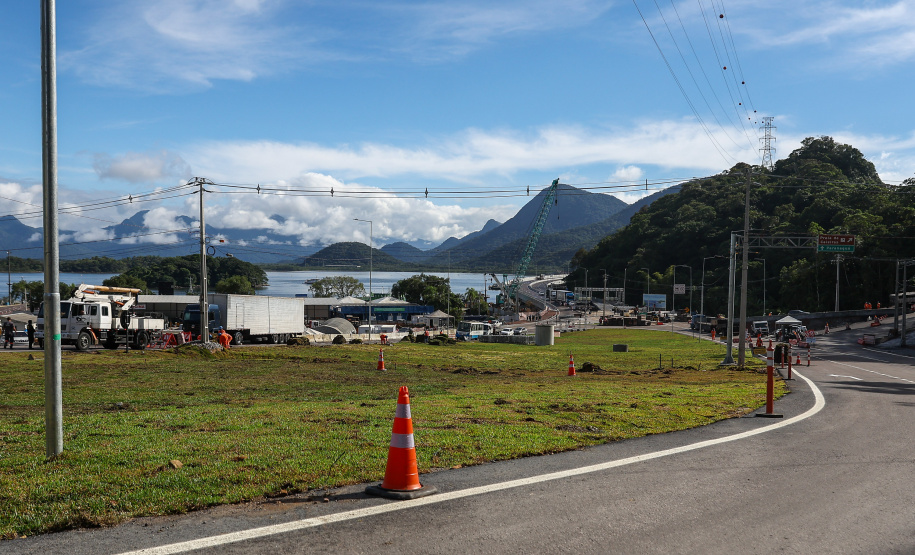 Acabamentos finais: falta um dia para a inauguração da Ponte de Guaratuba