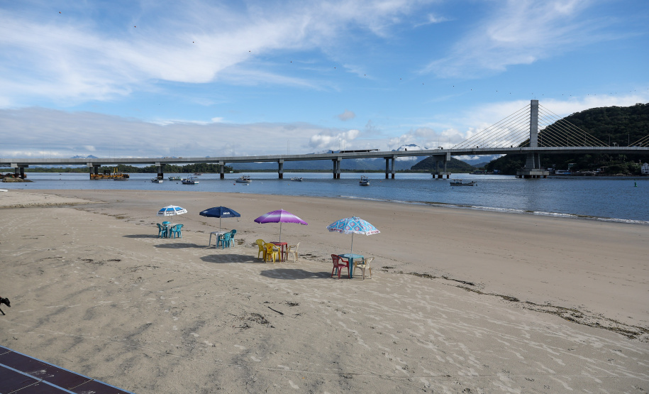 Acabamentos finais: falta um dia para a inauguração da Ponte de Guaratuba
