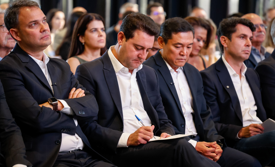 Governador apresenta avanços da construção civil na posse do Sinduscon-PR Noroeste