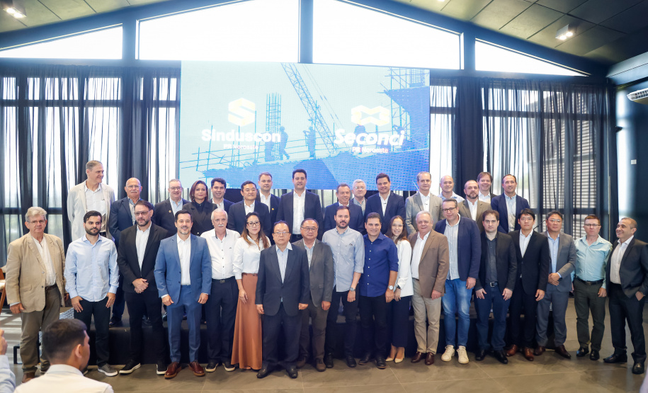 Governador apresenta avanços da construção civil na posse do Sinduscon-PR Noroeste