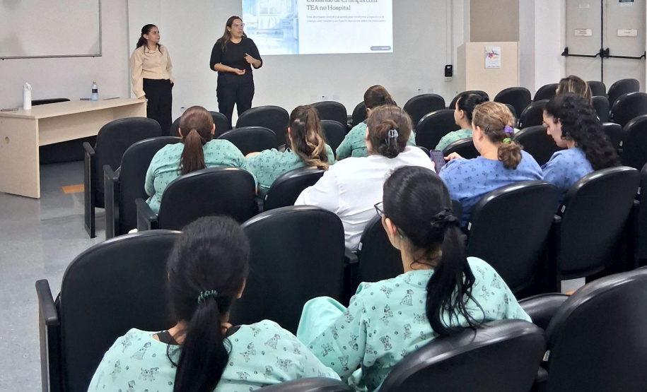 SESA - Abril Azul: Hospital Infantil Monastier intensifica capacitação e aprimora atendimento a pacientes com TEA