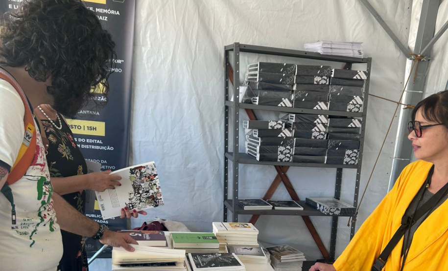 SEEC: Secretaria da Cultura abre consulta pública para o Edital Paraná Literário - 24.ª Festa Literária Internacional de Paraty C