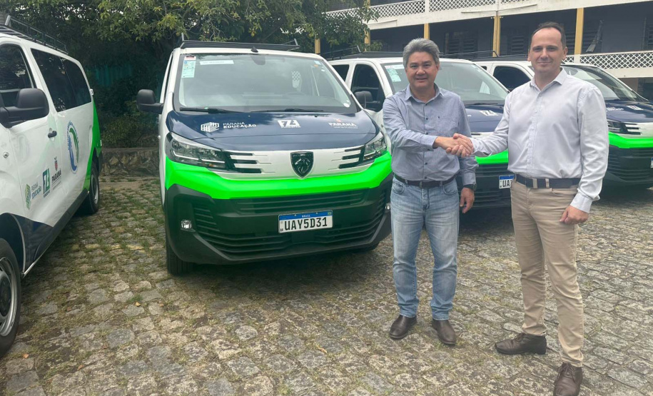 Estado amplia alcance do Mãos Amigas com entrega de 18 novas vans