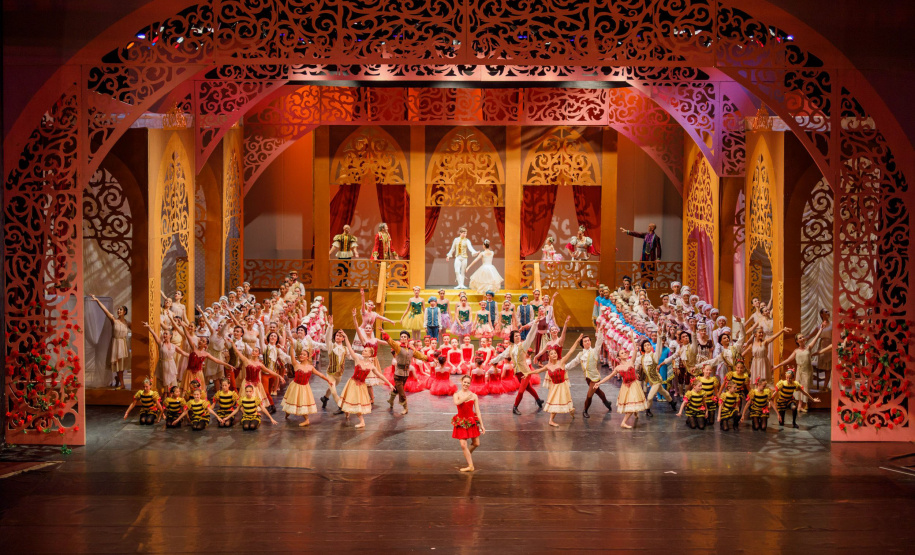 TEATRO GUAÍRA - EDTG: 70 anos formando caminhos na dança