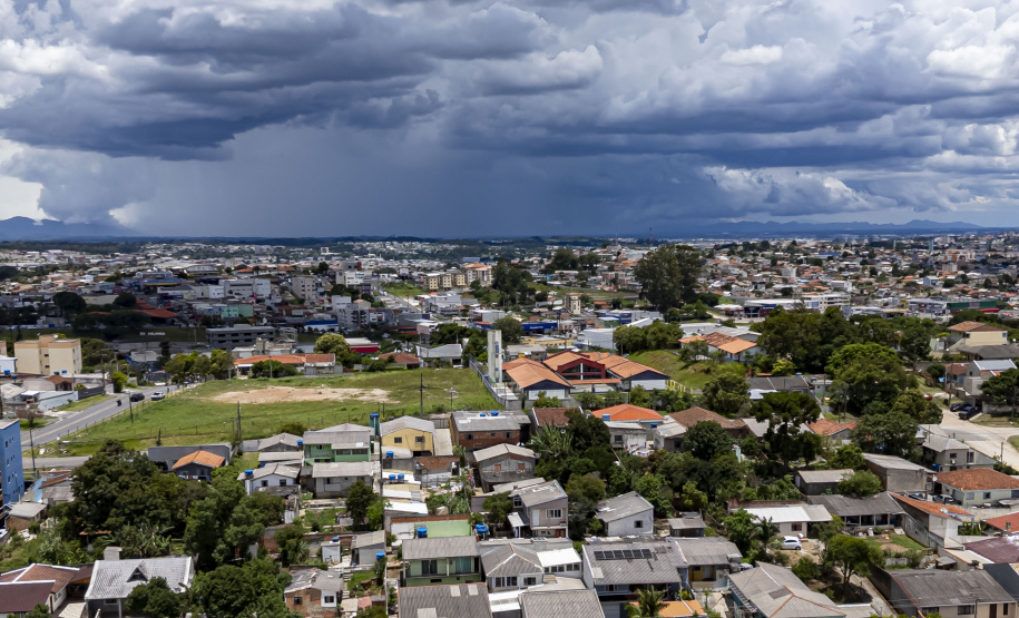 SEMANA TEM PREVISÃO DE CHUVA ATÉ QUARTA-FEIRA, AFIRMA SIMEPAR