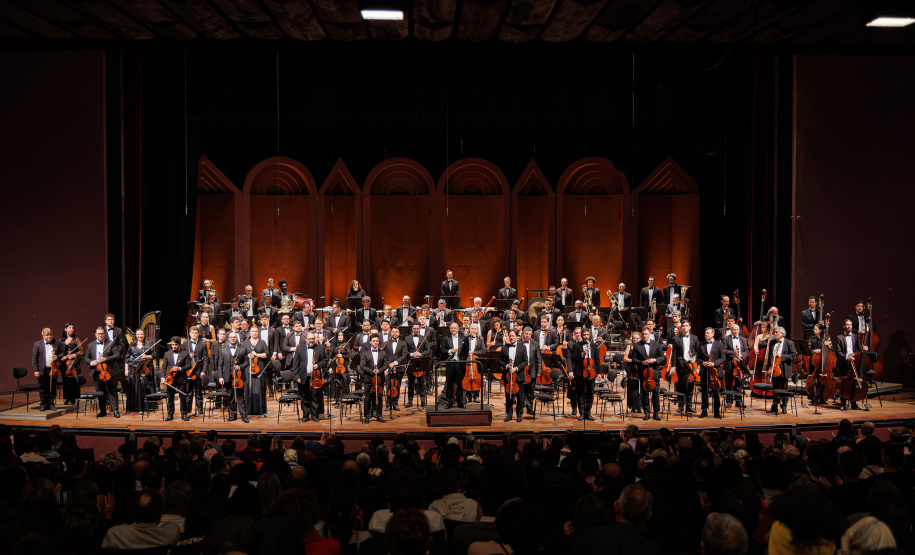 TEATRO GUAÍRA - Orquestra Sinfônica do Paraná celebra o universo de George Gershwin em concertos da Série Ouro