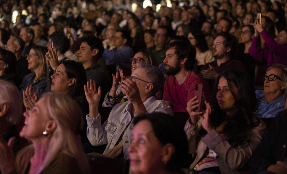 VIAJE PARANÁ - Festival de Curitiba movimentou economia, empregos, hotéis e serviços do turismo paranaense