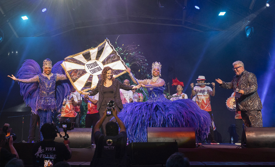 VIAJE PARANÁ - Festival de Curitiba movimentou economia, empregos, hotéis e serviços do turismo paranaense