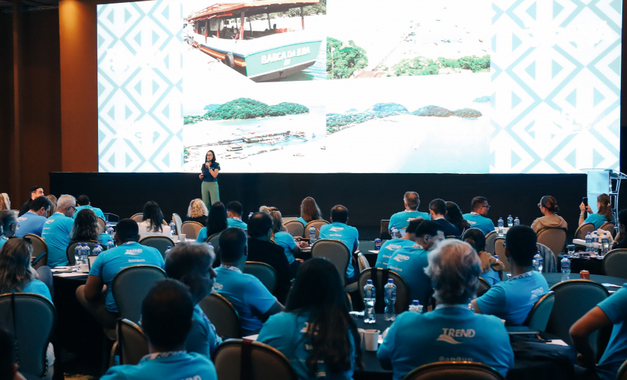 Viaje Paraná impacta 200 profissionais do turismo durante Summit Trend, no México