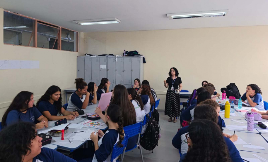 Estado amplia acesso ao ensino de arte gratuito com parceria entre Centro Juvenil de Artes Plásticas e Instituto de Educação
