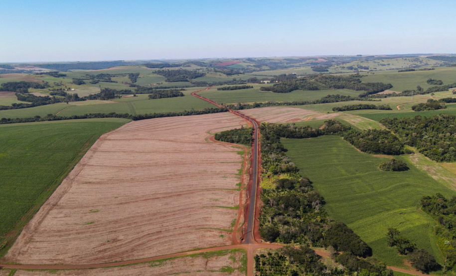 Governador autoriza R$ 17 milhões para pavimentação em concreto de estrada rural em Céu Azul