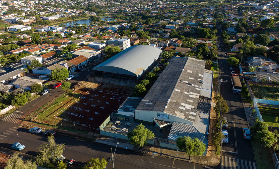 Governador anuncia R$ 35,9 milhões para infraestrutura urbana e rural de Ivaiporã