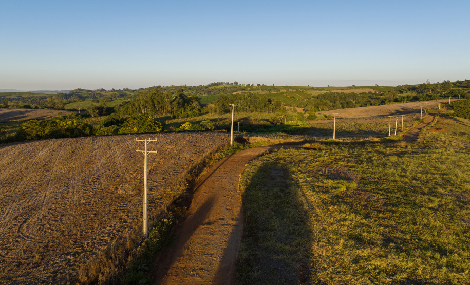 Governador anuncia R$ 35,9 milhões para infraestrutura urbana e rural de Ivaiporã