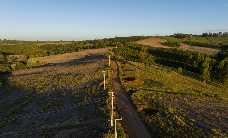 Governador anuncia R$ 35,9 milhões para infraestrutura urbana e rural de Ivaiporã