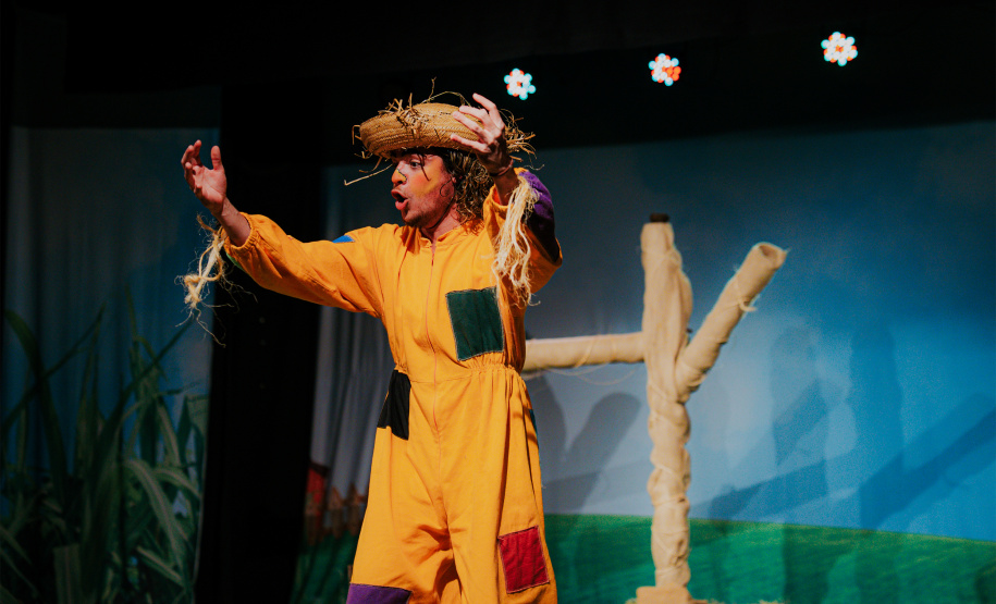 Programa Crianças no Teatro volta a circular levando cultura de graça pelo interior do Paraná; confira as cidades