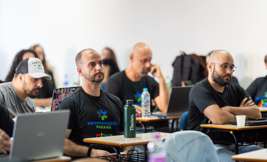 Paraná forma embaixadores da programação para fortalecer ensino de tecnologia nas escolas