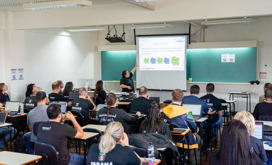 Paraná forma embaixadores da programação para fortalecer ensino de tecnologia nas escolas