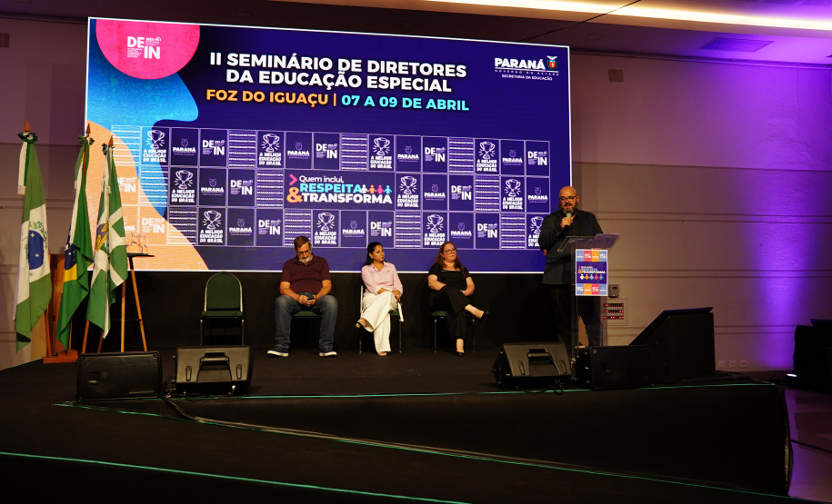 Seminário reúne diretores para fortalecer a educação especial e ampliar práticas inclusivas nas escolas do Paraná