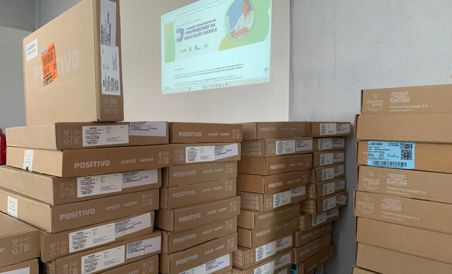 SETI - Governo do Paraná reforça formação de professores de Cantagalo com cursos de educação digital